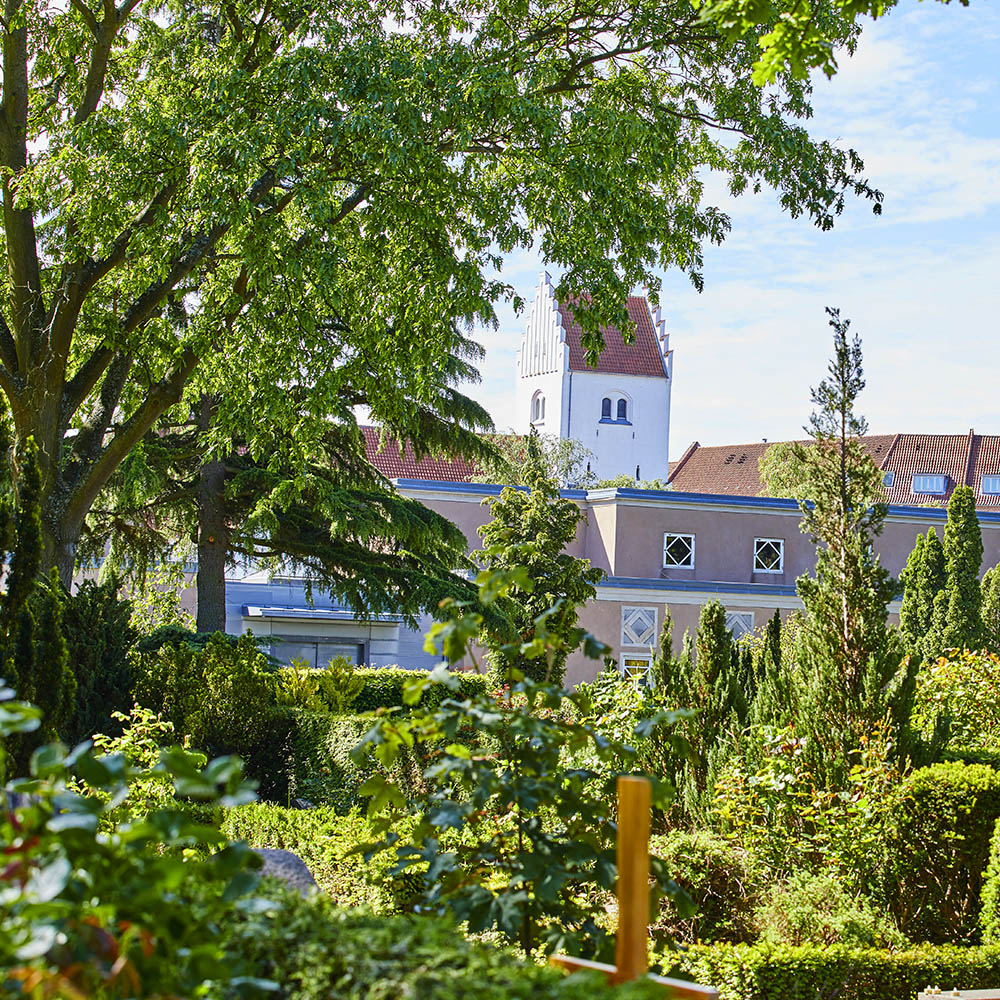 Kirke Og Kirkegård På Amager Kirke Og Kirkegård På Amager