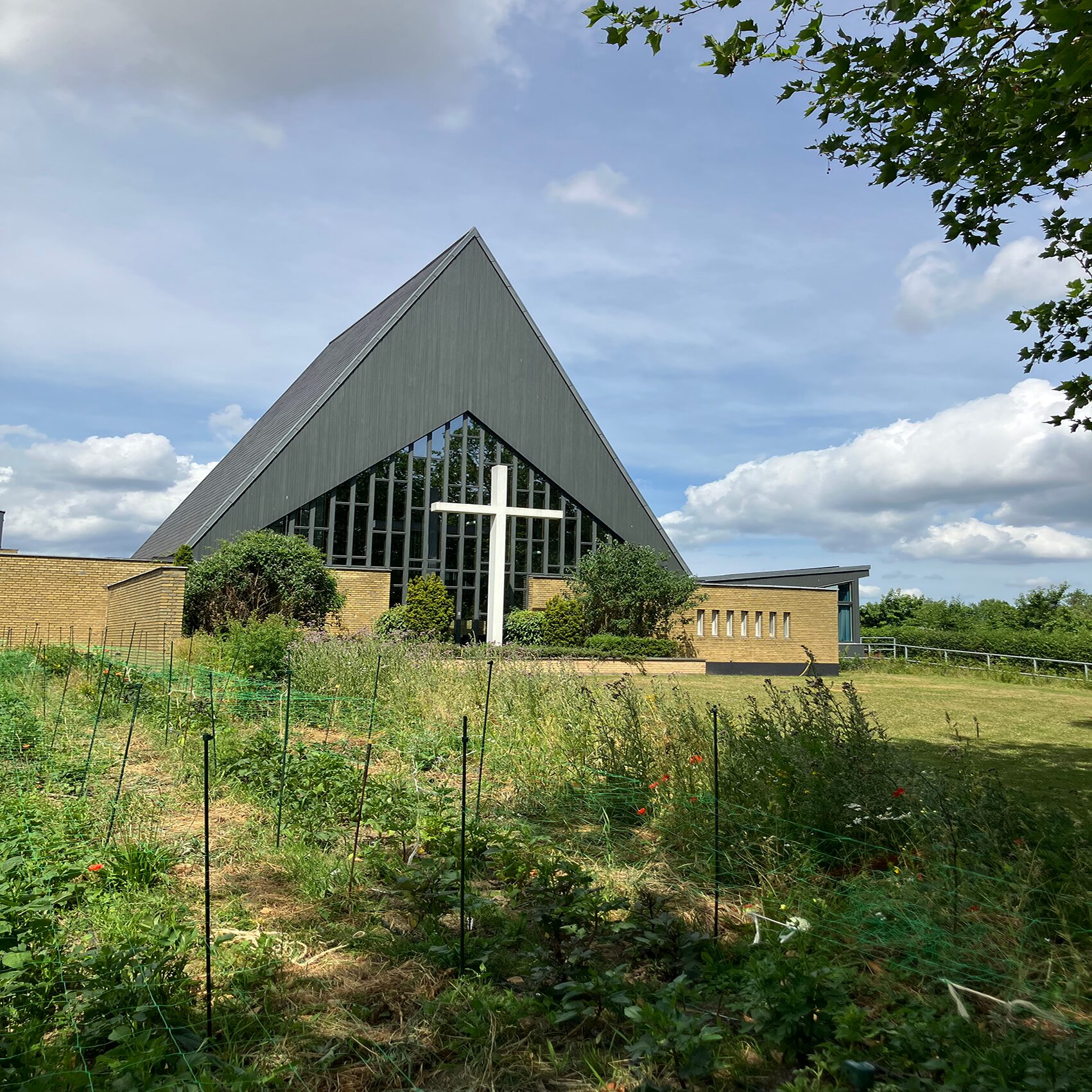 Husumvold Kirke<br />
Begravelse Danmark