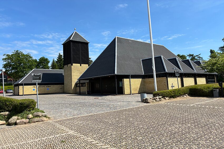 Præstervang Kirke Begravelse Danmark